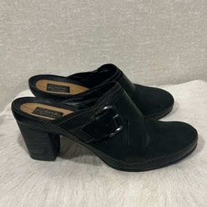 Women’s Clark’s Artisan Heeled Clog Black Leather Size 9